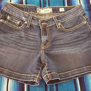 BKE Payton shorts size 28